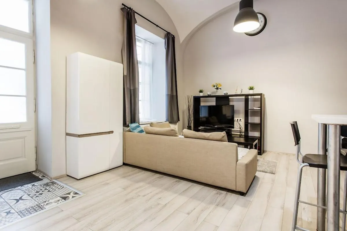 Bank Street Loft In Pest Center Apartment Budapest