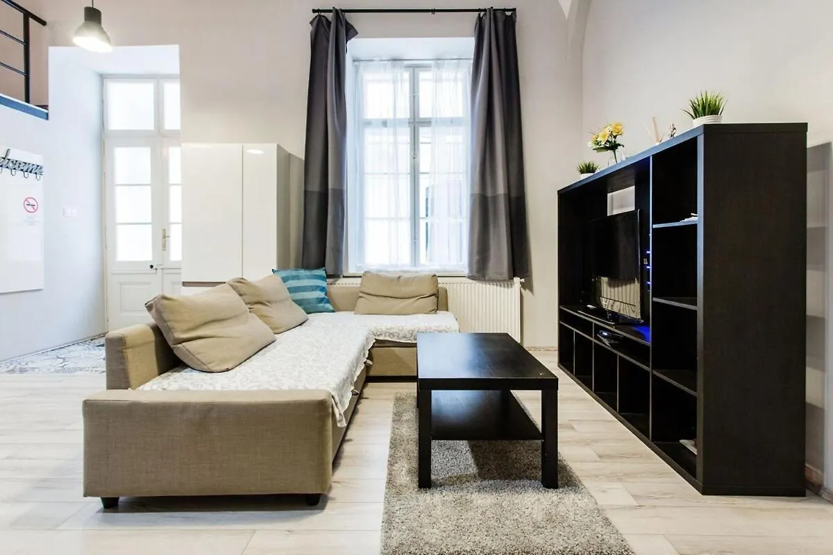Bank Street Loft In Pest Center Apartment Budapest
